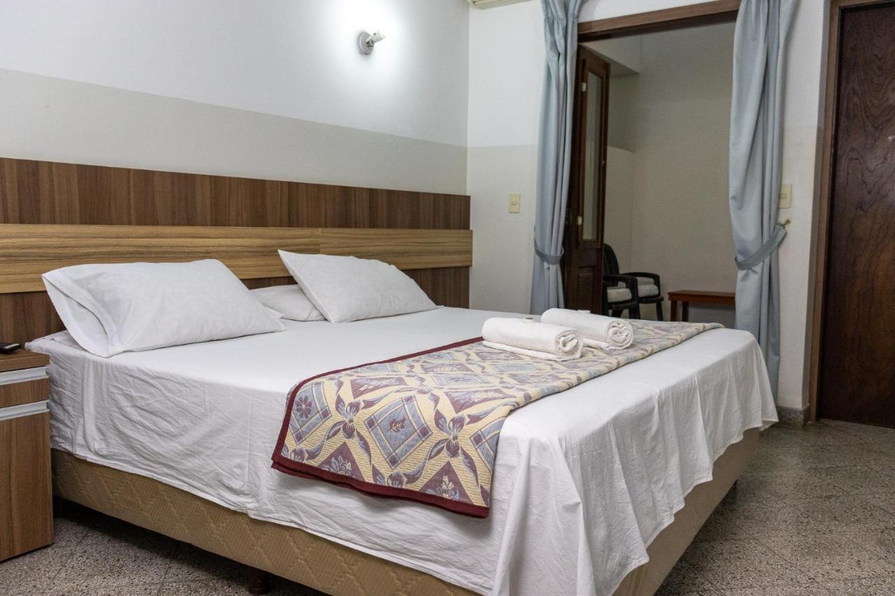 Das Heim Hotel 亚松森 外观 照片
